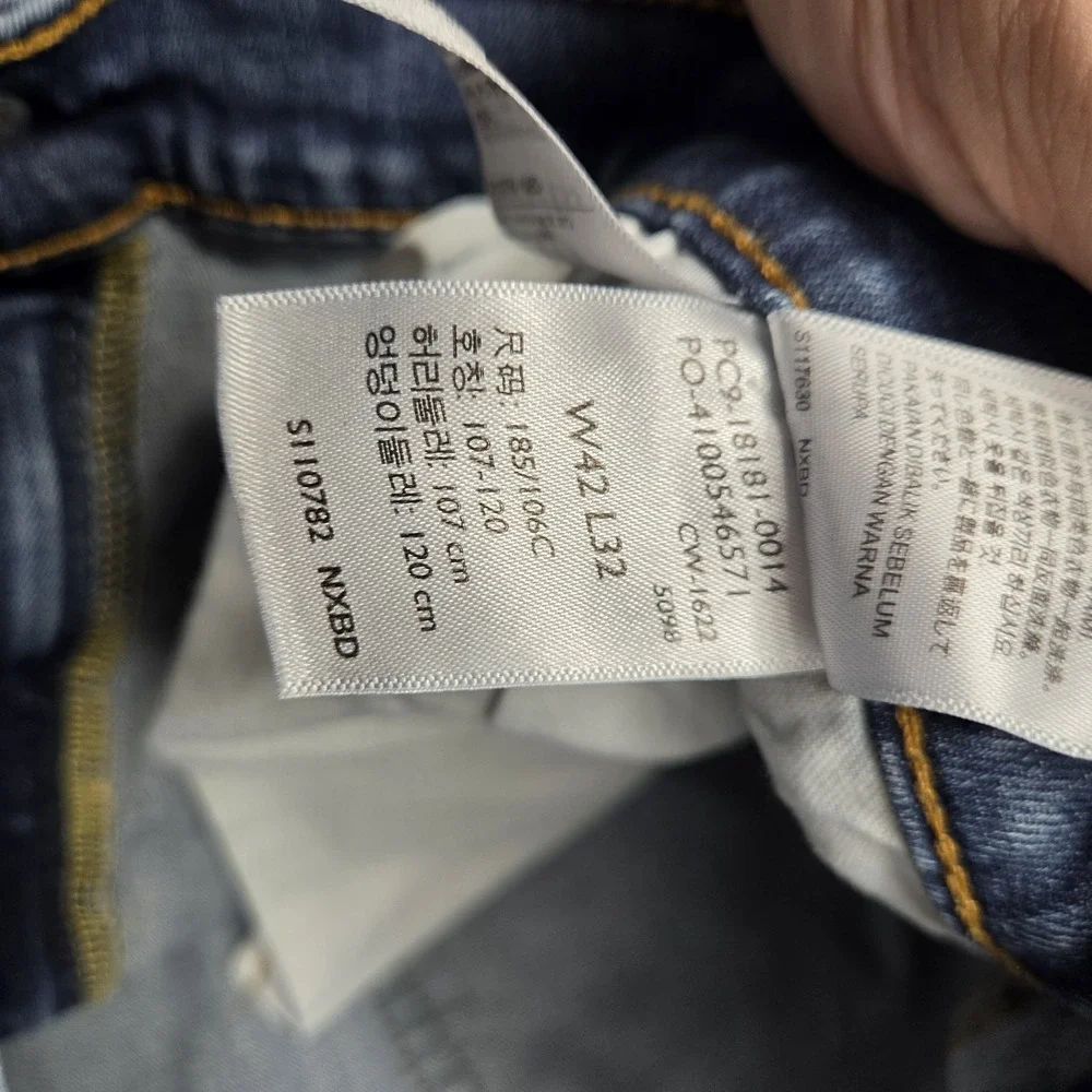 Levis‎ 541 Athletic Taper Mens Blue Jeans 42x32 Medium Wash Stretch Denim